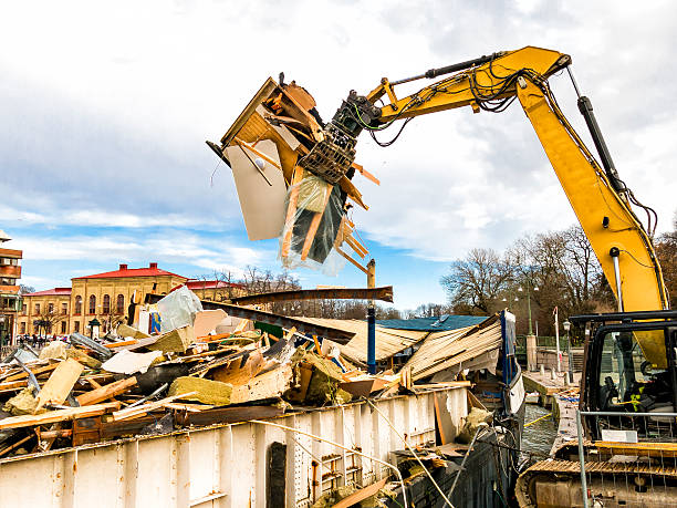 Best Yard Waste Removal  in Montebello, NY